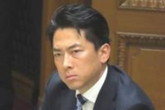 小泉防衛相　自民党大会で自衛官の国歌斉唱に「報告のあり方などを見直さなければいけない」