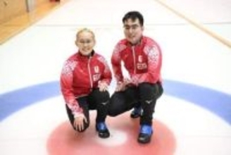 【カーリング】世界複選手権　小穴、青木組が１次Ｌ突破　メダル獲得へ「これから準備を」