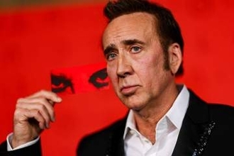 ニコラス・ケイジ　自宅前に巨大な陥没穴出現　浪費がたたり資金難のなか大きな痛手