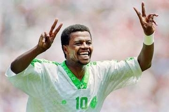 〝砂漠のマラドーナ〟爆誕の瞬間！オワイランの５人抜きスーパーゴールは世界に衝撃を与えた
