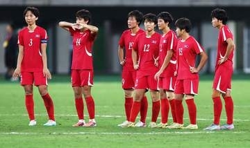 【なでしこ】決勝惜敗の北朝鮮　パク・ソンジン監督は選手ねぎらい「私の責任だと思う」