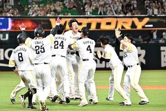 【ソフトバンク】劇的サヨナラもオリックスのリクエストに球場騒然　小久保監督「映像を見ないと何とも言えない」