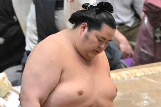 【大相撲】琴桜４敗目で大関陥落危機　元大関琴風氏は「８番なんて思ってるようじゃダメ」