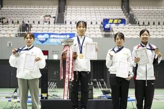 【フェンシング】エース・上野優佳が２連覇　指のケガを抱えながらも「組み立てがうまくいった」