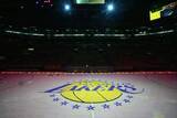 「ＮＢＡ名門レイカーズを約２兆円で売却の〝理由〟「脱税容疑で連邦捜査を受けている」」の画像1