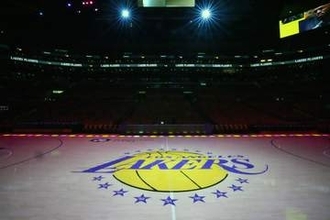 ＮＢＡ名門レイカーズを約２兆円で売却の〝理由〟「脱税容疑で連邦捜査を受けている」