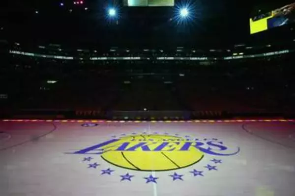 ＮＢＡ名門レイカーズを約２兆円で売却の〝理由〟「脱税容疑で連邦捜査を受けている」