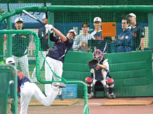【侍ジャパン】大谷翔平が連日の圧巻フリー打撃　超特大の右翼５階席弾などサク越え９発