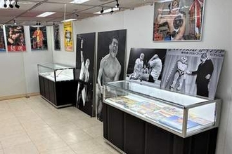 福岡の「アントニオ猪木展」は展示スペース倍増　アンドレの３８センチのリングシューズも展示