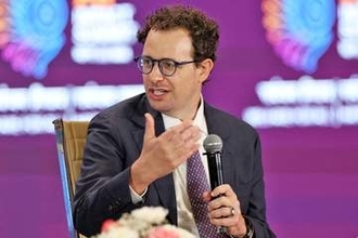 ＡＩ企業トップが「ＡＩ開発のペース抑制」訴えた背景　背筋凍る〝アラインメント問題〟