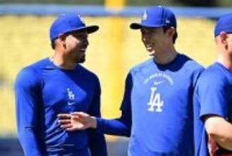 【ドジャース】佐々木朗希とディアスが〝足かせ化〟 ３連覇に忍び寄る不気味な「Ｗ爆弾」＝米報道