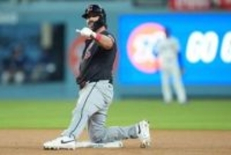 【ＭＬＢ】「ふふふ。センスあるよね」ガーディアンズ捕手の10周年に贈られたまさかの〝黄金〟