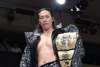 【ＡＥＷ】竹下幸之介がリコシェ下しインターナショナル王座防衛も…ＦＤ金網戦メンバーの大乱闘でオカダのレインメーカー被弾