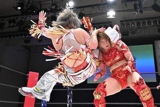 クラッシュ・ギャルズが見守る中でSareee vs 彩羽匠が緊急実現！「女子プロレスのトップを…」