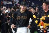 「【巨人】竹丸和幸が６回無失点で最多タイの５勝目　今季初の６連勝に阿部監督「すごくいい試合が続いてる」」の画像1