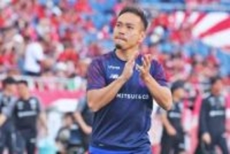 【日本代表】長友佑都〝涙のＷ杯選出〟世界で拡散…イタリア、トルコでも報道「サッカーへの愛を物語っていた」