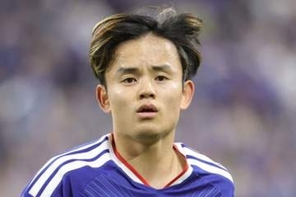 久保建英に〝残留コール〟スペイン国王杯優勝祝賀会で「残ってくれ」とサポ大合唱