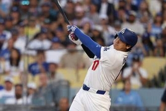 【ドジャース】大谷翔平の300号を「お～いお茶くん」も祝福「記録的な瞬間に立ち会えてうれしい」