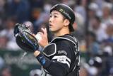 「【ソフトバンク】途中交代の山本祐大は左手首に異常訴え病院へ　小久保監督「心配ですね」」の画像1