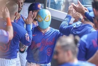 【ＭＬＢ】メッツの本塁打〝セレブ〟にスパイダーマン登場　ソト「少しきついけどカッコいい」