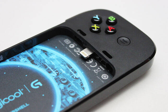 【レビュー】アップル公式APIに対応iPhone用ゲームコントローラ『ロジクール G550 POWERSHELL CONTROLLER + BATTERY』