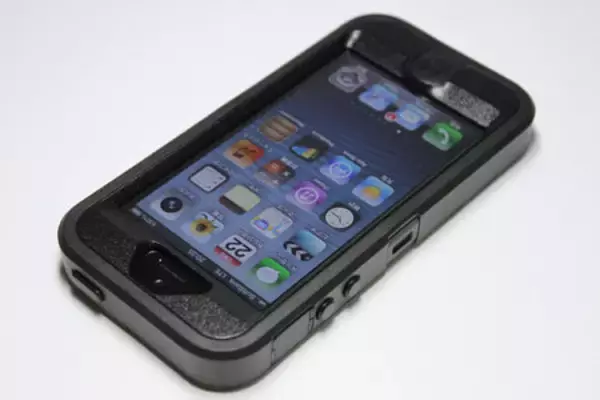 【レビュー】多重構造でしっかり保護する耐衝撃ケース『OtterBox Defender for iPhone 5』
