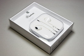 【レビュー】音質・フィット感がワンランク上になったアップル純正イヤフォン『Apple EarPods with Remote and Mic』
