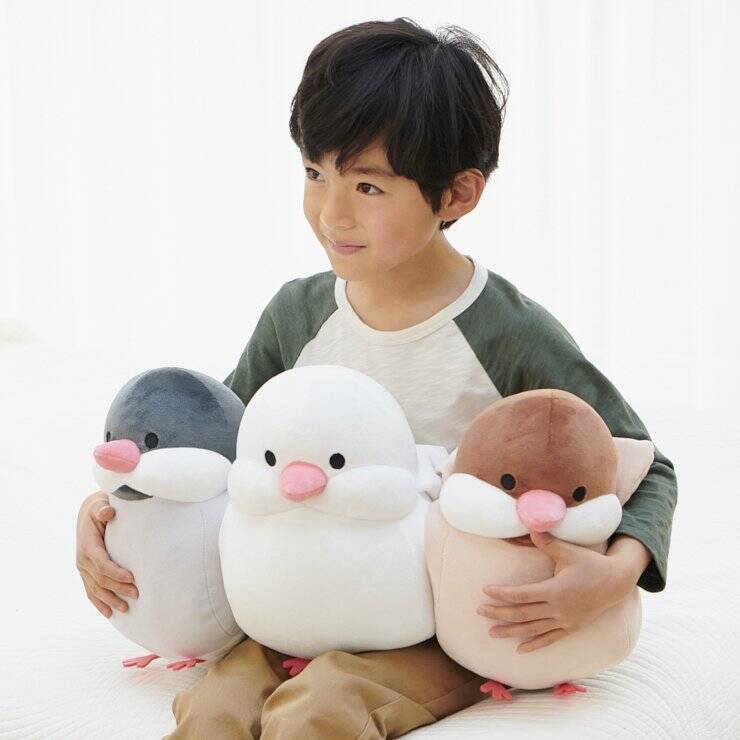 SNSで「再販待ってた！」の声【しまむら】「文鳥抱き枕」新作「モアイ」も注目