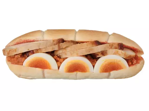 「【セブン-イレブン】ささっと食べられる総菜パン新作3選「コク旨たまごサラダロール」コッペパンとたまごサラダのシンプルおいしい組み合わせ」の画像