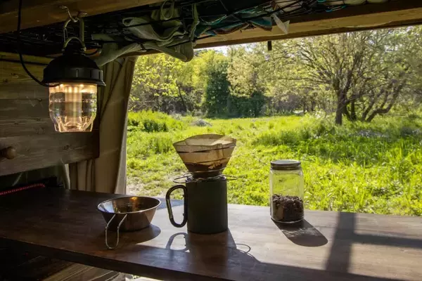 「今、話題の「バンライフ」とは？キャンピングカーとの違いやオススメのモデルを解説！」の画像