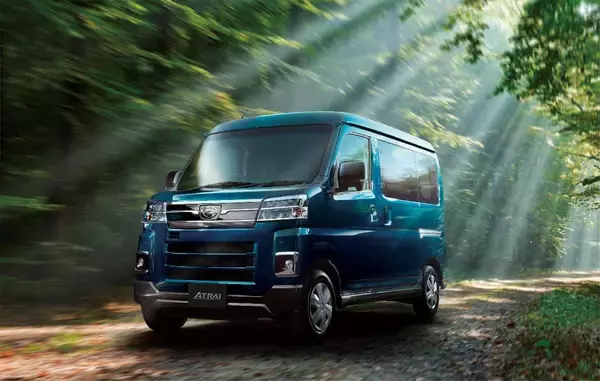 「今、話題の「バンライフ」とは？キャンピングカーとの違いやオススメのモデルを解説！」の画像