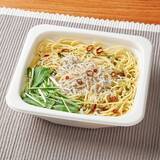 「【ファミリーマート】新作勢ぞろい！ファミマのおすすめパスタ3選「生パスタ　海老のトマトクリーム」はもちもち食感の生パスタにソースが絡む！」の画像3