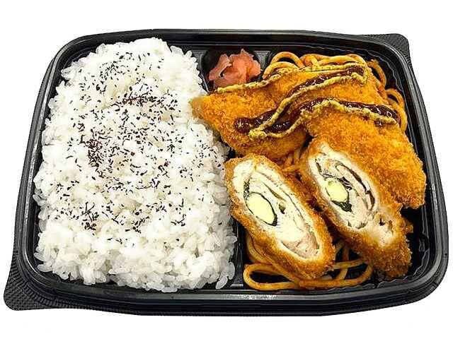 【セブン-イレブン】ボリューム満点！セブンの新作ガッツリ弁当3選「唐辛子マヨネーズで食べる　豚焼肉＆唐揚げ」は、にんにくの風味がきいた豚焼肉が美味しそう！