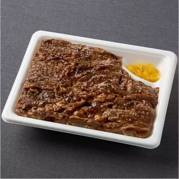 「【ファミリーマート】期間限定お米増量　ボリューム弁当新作3選「増量　鉄板焼のでっかいハンバーグ弁当」おかずの種類も豊富で満腹間違いなし！」の画像