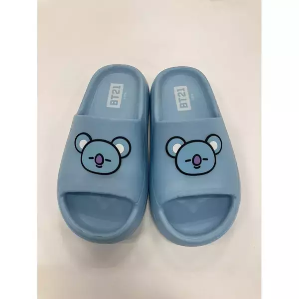 「今話題のマカロンサンダル【しまむら】「BT21サンダル」推しごと選べる7種」の画像