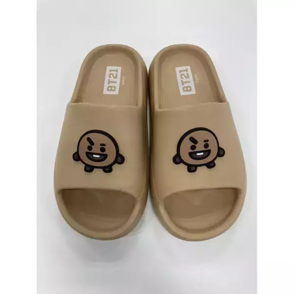 「今話題のマカロンサンダル【しまむら】「BT21サンダル」推しごと選べる7種」の画像