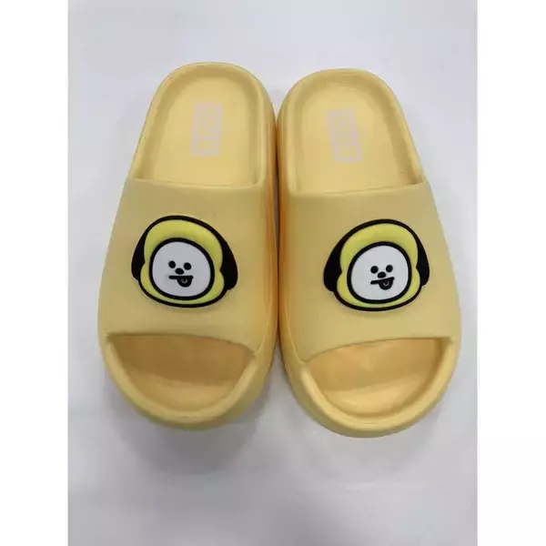 「今話題のマカロンサンダル【しまむら】「BT21サンダル」推しごと選べる7種」の画像