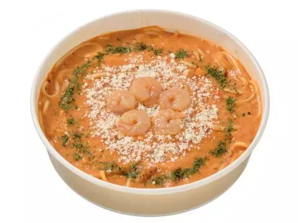 「【セブン-イレブン】まるで洋食屋！セブンの注目パスタ3選「海老の旨味が詰まったトマトクリームパスタ」も登場」の画像