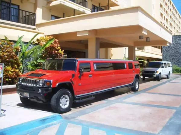 「【トヨタ・センチュリー】日本の伝統的なショーファードリブン！センチュリーロイヤルも解説【画像あり】」の画像