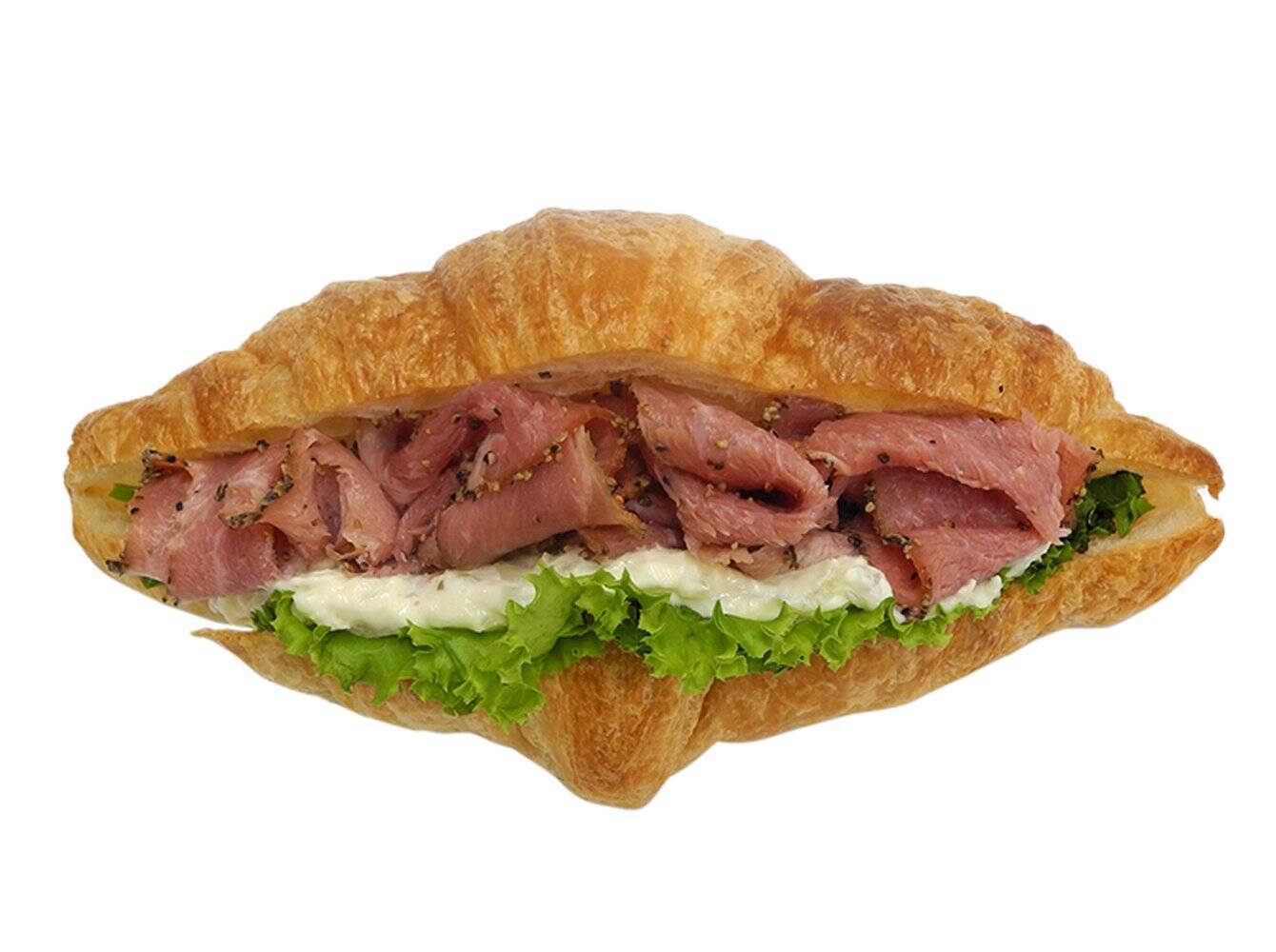 【セブン-イレブン】時間がなくても美味しく片手ランチ！総菜パン新作3選「スモークサーモン＆ブロッコリータルタル」はタルタルソースが味の決め手！