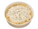 「【セブン-イレブン】バラエティー豊富な新作パスタ3選「生パスタ　海老とバジルクリーム」はもちもち食感が楽しめるお店の味！」の画像3
