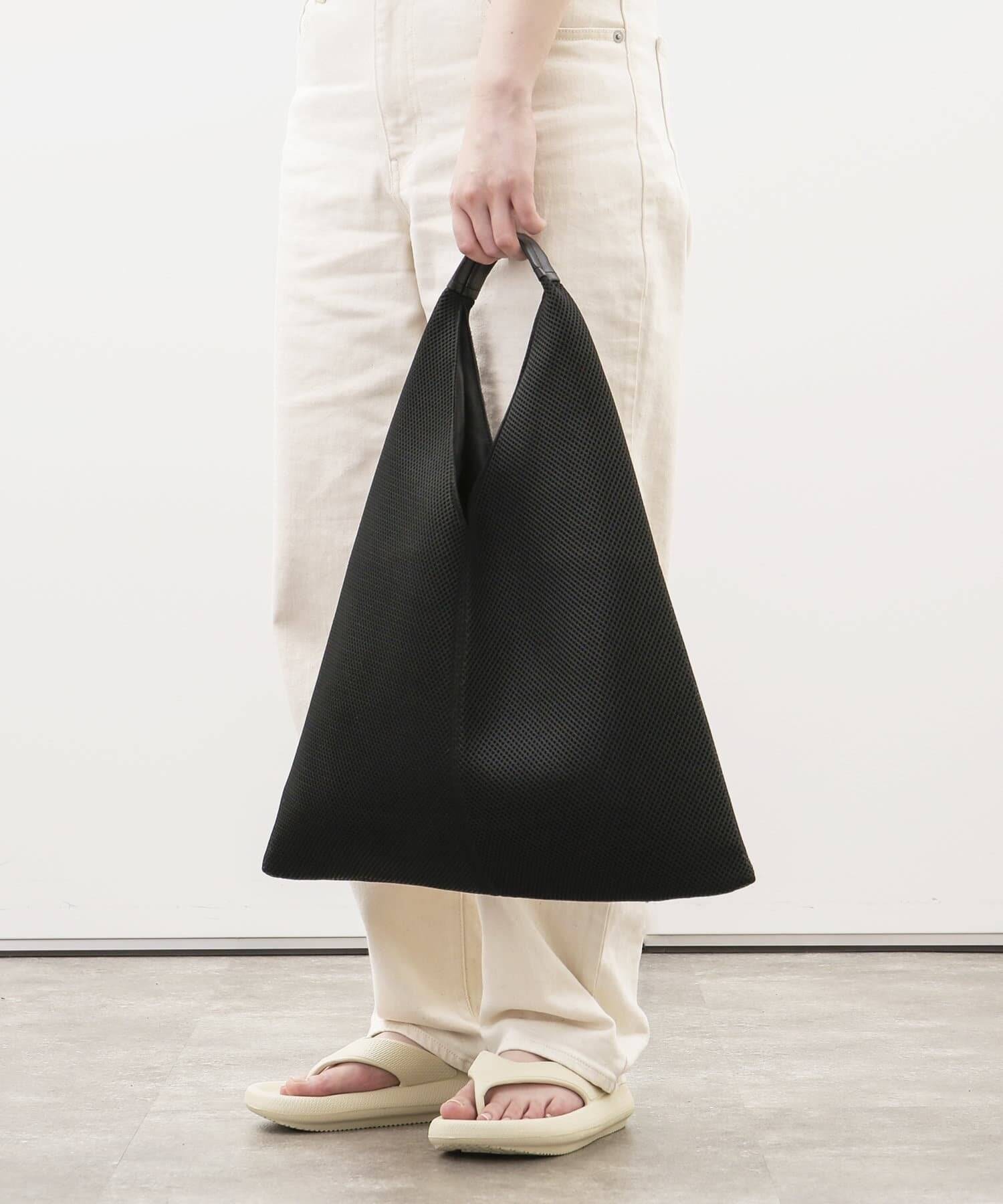 【スリコ】新作バッグが、超有名ブランドのアイコンバッグに似ている！？ SNS騒然！ 今すぐチェック！