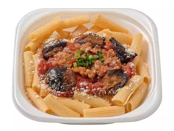 「【セブン-イレブン】個性豊かなパスタが大集合！セブンの新作パスタ3選「舞茸ときのこの和風パスタ」は3種きのことベーコンの旨みがマッチ」の画像