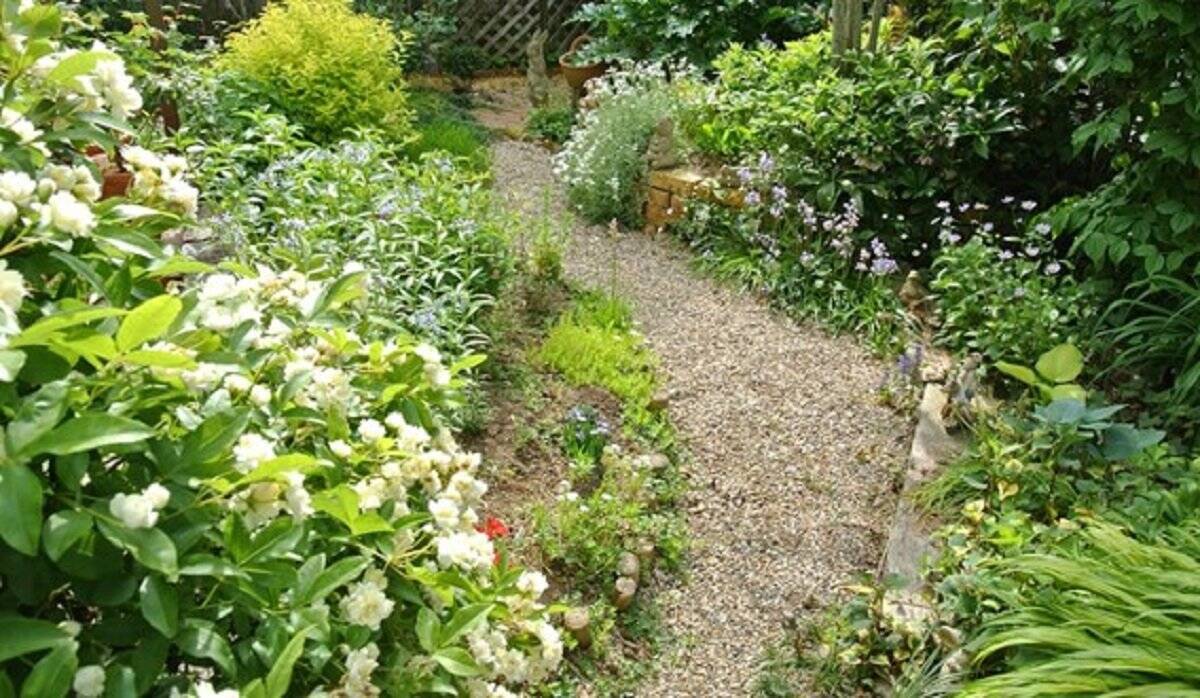 春のガーデニングは庭づくりから オシャレに作るアイデア オススメの花5選 22年3月日 エキサイトニュース 春のガーデニングは庭づくりから オシャレに作るアイデア オススメの花5選 22年3月日 エキサイトニュース