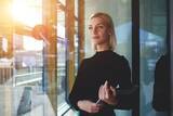 「女性が「年収600万円」を目指せる職種とは。手取りや貯蓄事情もチェック！」の画像1