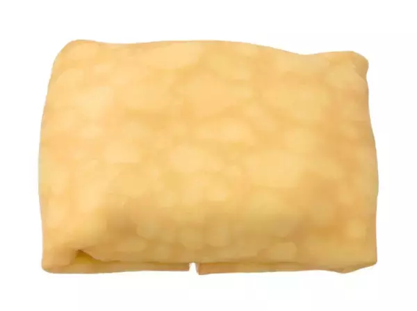 「【セブン-イレブン】もっちり、むっちり食感が楽しめる新作スイーツ3選「もっちりみるくわらび　いちご」みるく練乳のわらび餅にいちごソースの甘酸っぱさで甘すぎないバランスのいいスイーツ！」の画像