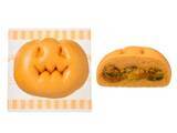 「【セブン-イレブン】秋らしさ満点！セブンのハロウィンメニュー3選「かぼちゃハロウィンまん（パンプキン＆ミート）」はジャックオランタン型の見た目にも注目」の画像2