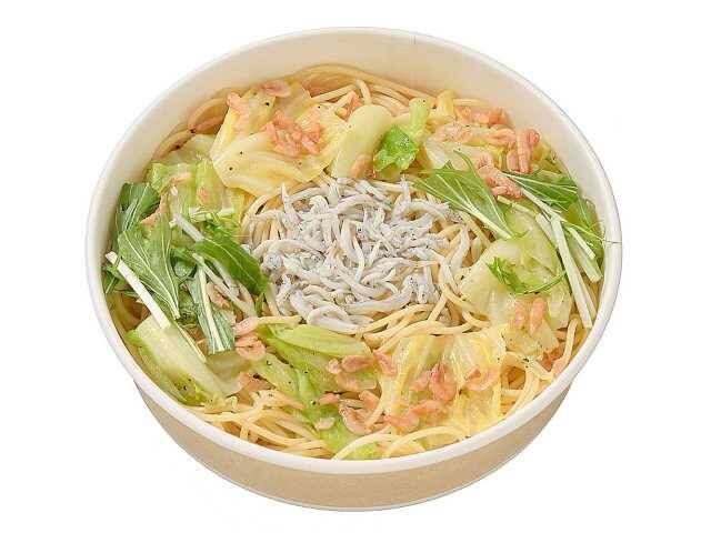 【セブン-イレブン】和風も洋風も楽しめる新作パスタ3選「キャベツとしらすと小海老のペペロンチーノ」は思わず食べたくなる旬素材で彩る春パスタ