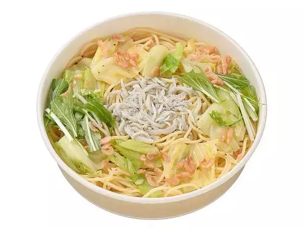 「【セブン-イレブン】和風も洋風も楽しめる新作パスタ3選「キャベツとしらすと小海老のペペロンチーノ」は思わず食べたくなる旬素材で彩る春パスタ」の画像