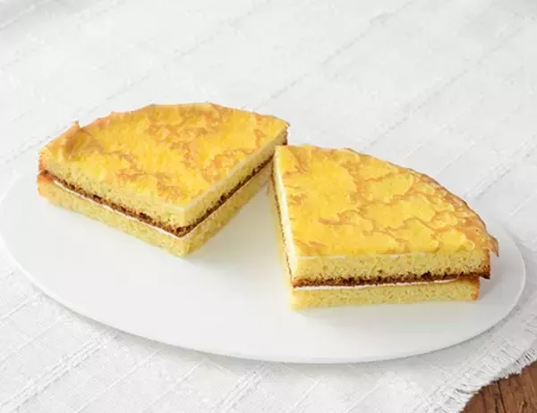 「【ローソン】おやつ時間に！新作の食感を楽しむスイーツ3選「ふわ生2層のチーズタルト」はベイクドチーズとレアチーズの組み合わせでミルク感を楽しめる」の画像